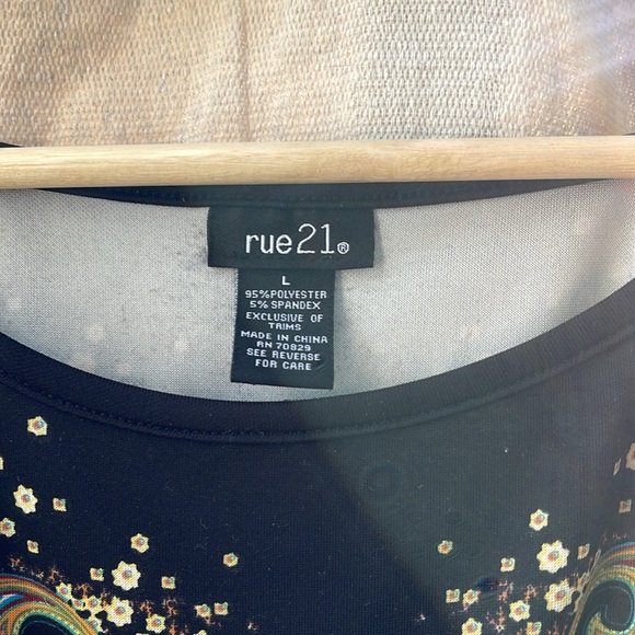 Funky Tank - Picture 3 of 4